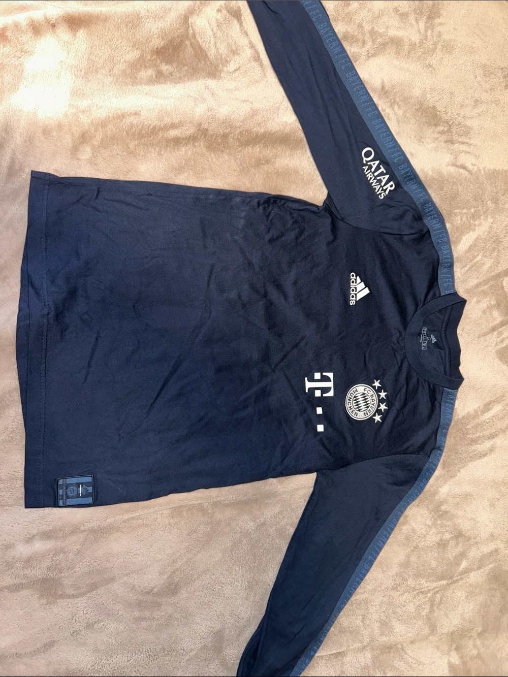 FC Bayern Munchen Adidas Training Jersey Navy Telekom Qatar Sponsor Size S NWT